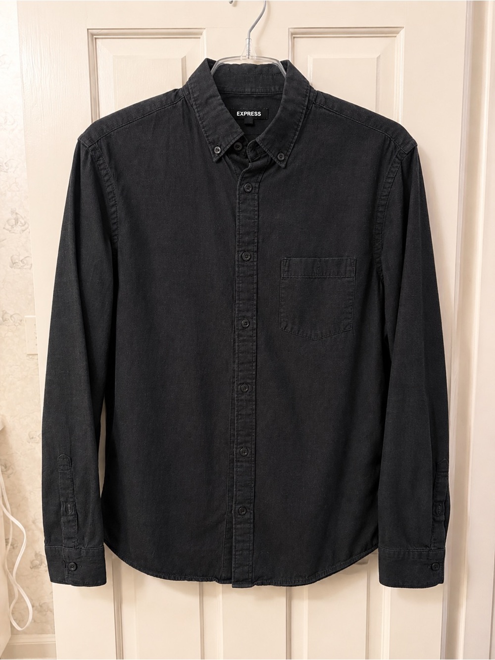 Express Men’s Black Long-Sleeve Button-Down Shirt